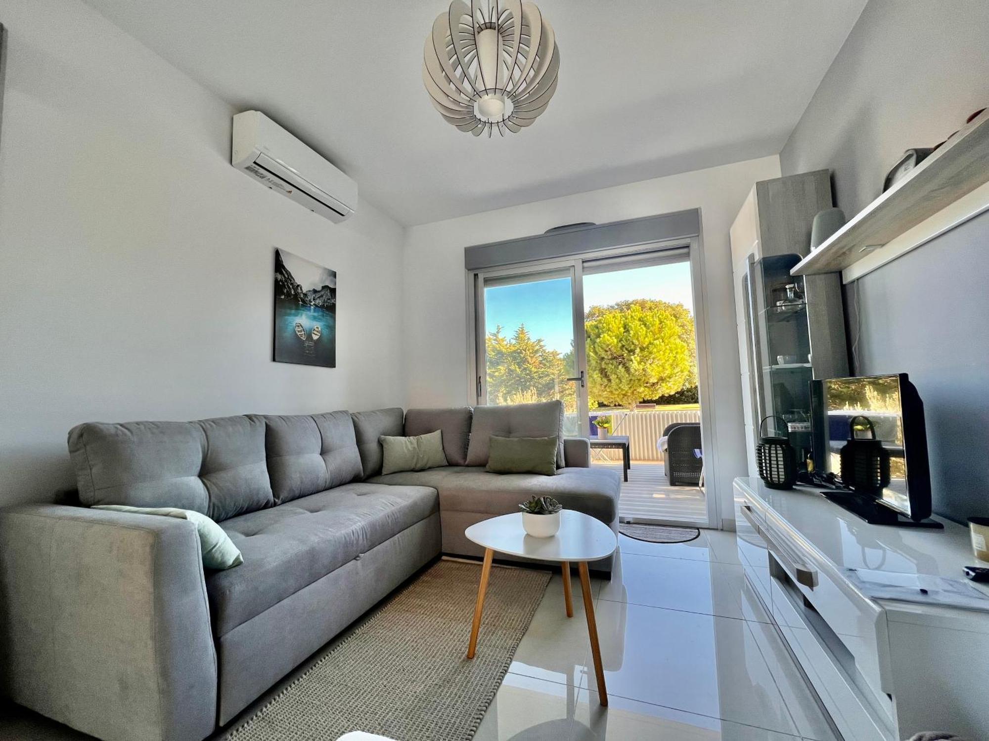 Bungalow En Punta Prima 2 Dormitorios Y Piscina Torrevieja Exteriör bild