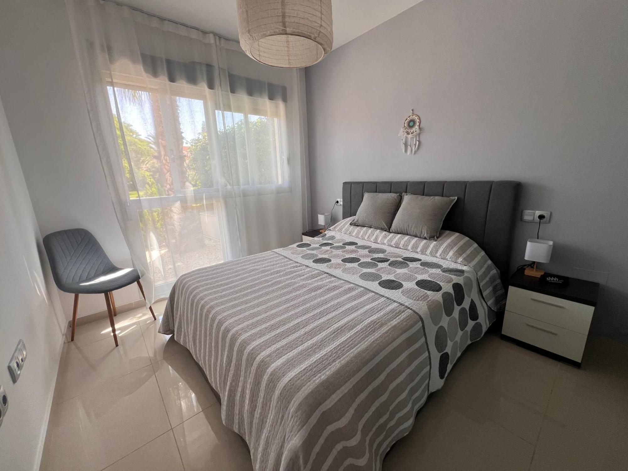 Bungalow En Punta Prima 2 Dormitorios Y Piscina Torrevieja Exteriör bild